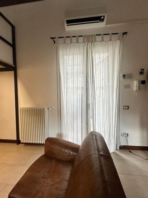 Loft Moderno Con Terrazzo Apartment Milan Bagian luar foto