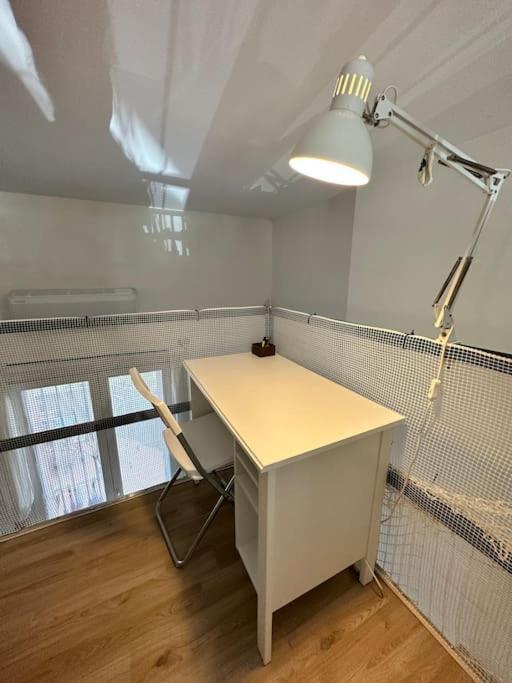 Loft Moderno Con Terrazzo Apartment Milan Bagian luar foto